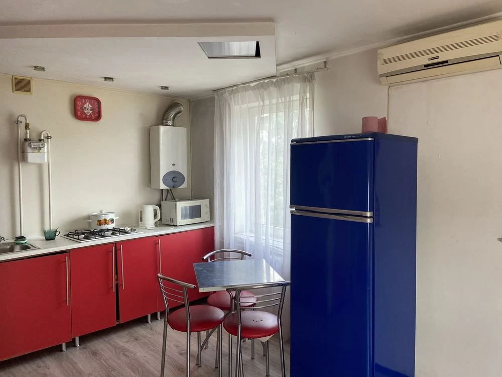 Продается 1-комнатная квартира в центре социального городка