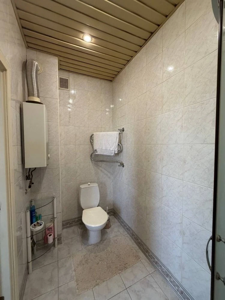 For Sale: 5-room apartment near Silpo