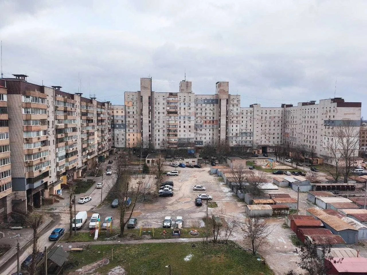 For Sale: 3-room apartment at вул. Матусевича, 4 (Murashnik).