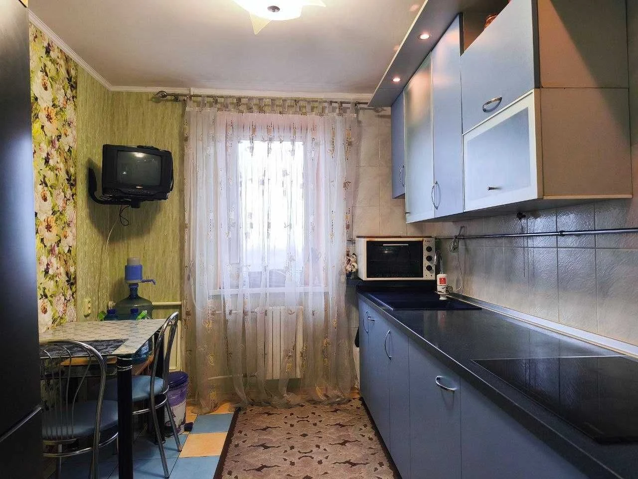 For Sale: 3-room apartment at вул. Матусевича, 4 (Murashnik).