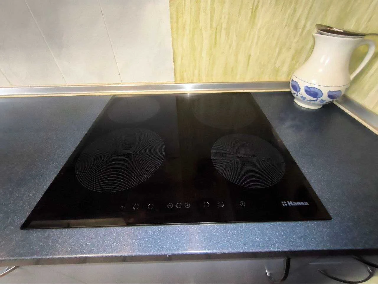 For Sale: 3-room apartment at вул. Матусевича, 4 (Murashnik).