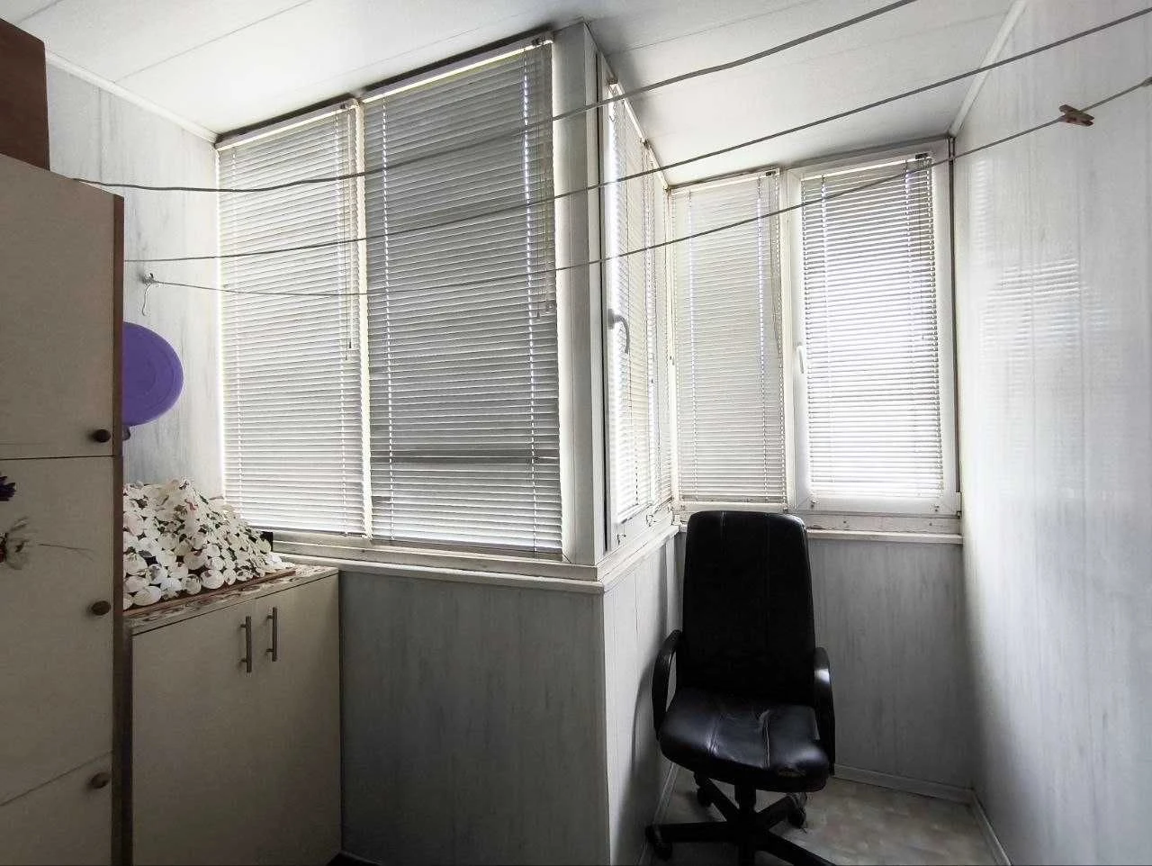 For Sale: 3-room apartment at вул. Матусевича, 4 (Murashnik).