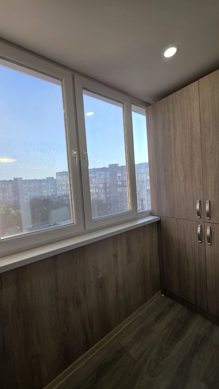 Східний-3, улица Лесового, 3-комнатная квартира