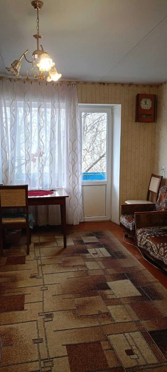 Продається трикімнатна квартира в Даманському мікрорайоні