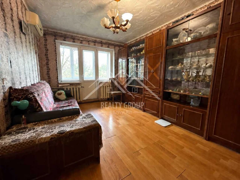 Sale of a 3-bedroom apartment (Ring Artema)