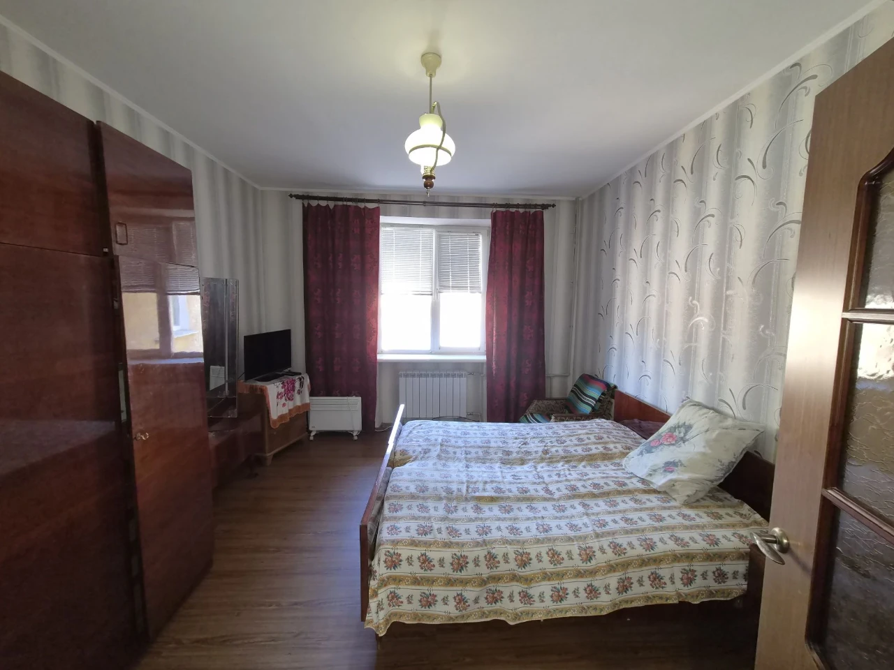 Продажа трехкомнатной квартиры. Сталинка. "Піонер".