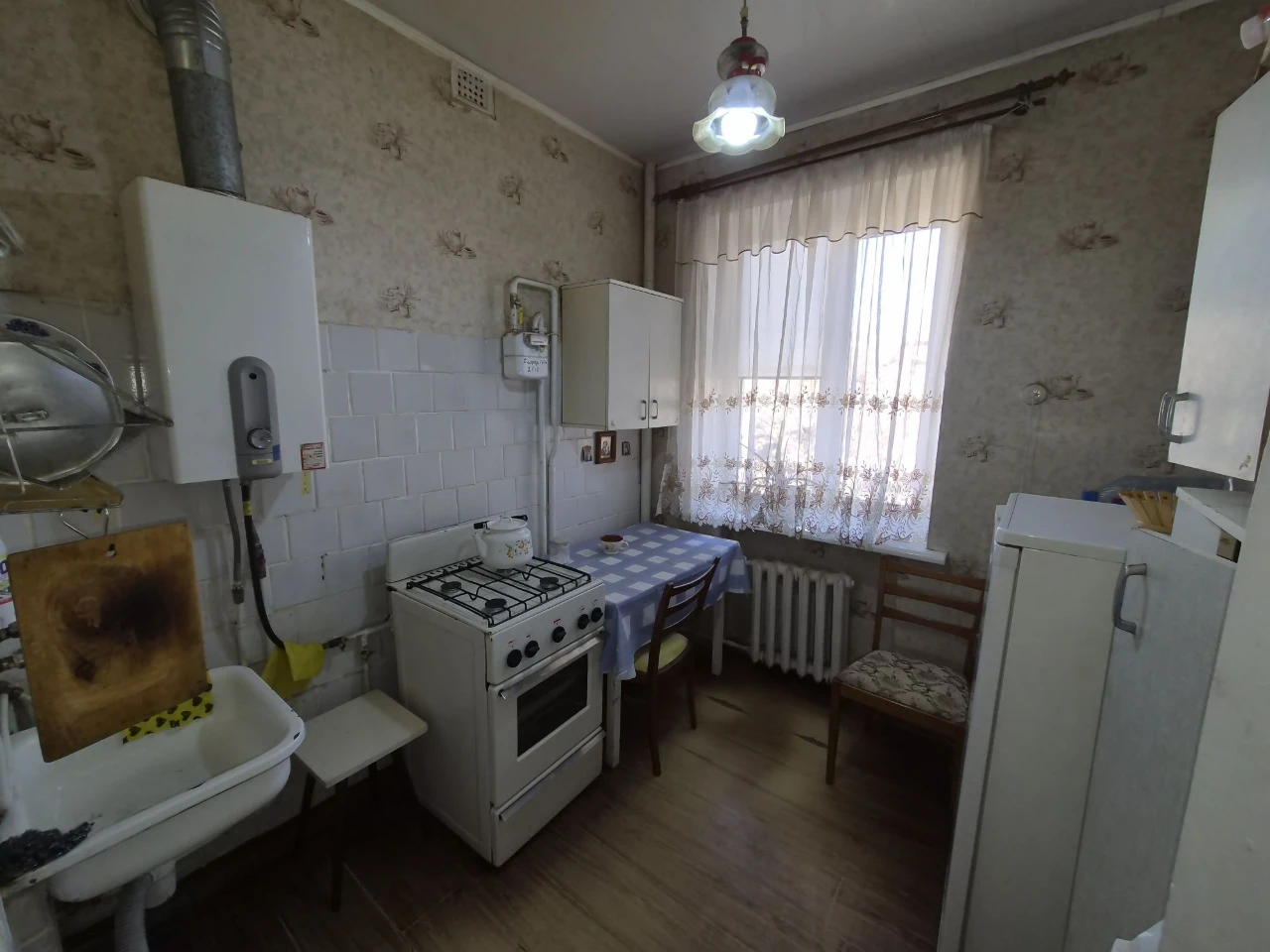 Продажа трехкомнатной квартиры. Сталинка. "Піонер".