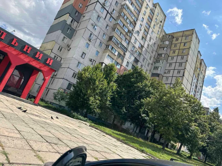 Продажа 2-комнатной квартиры на Східном 3 с автономным отоплением.