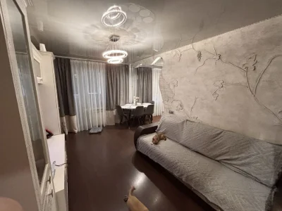 Selling a 3-bedroom apartment