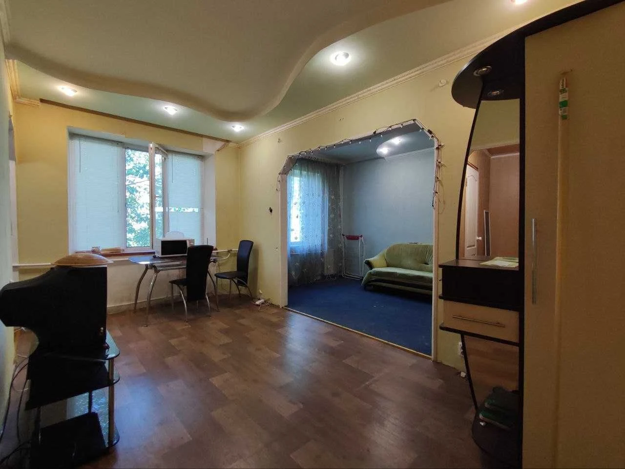 Affordable 1-bedroom Studio Apartment in Central District