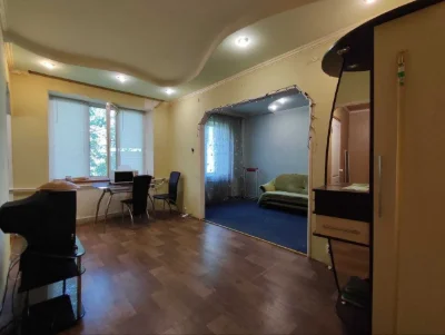 Affordable 1-bedroom Studio Apartment in Central District