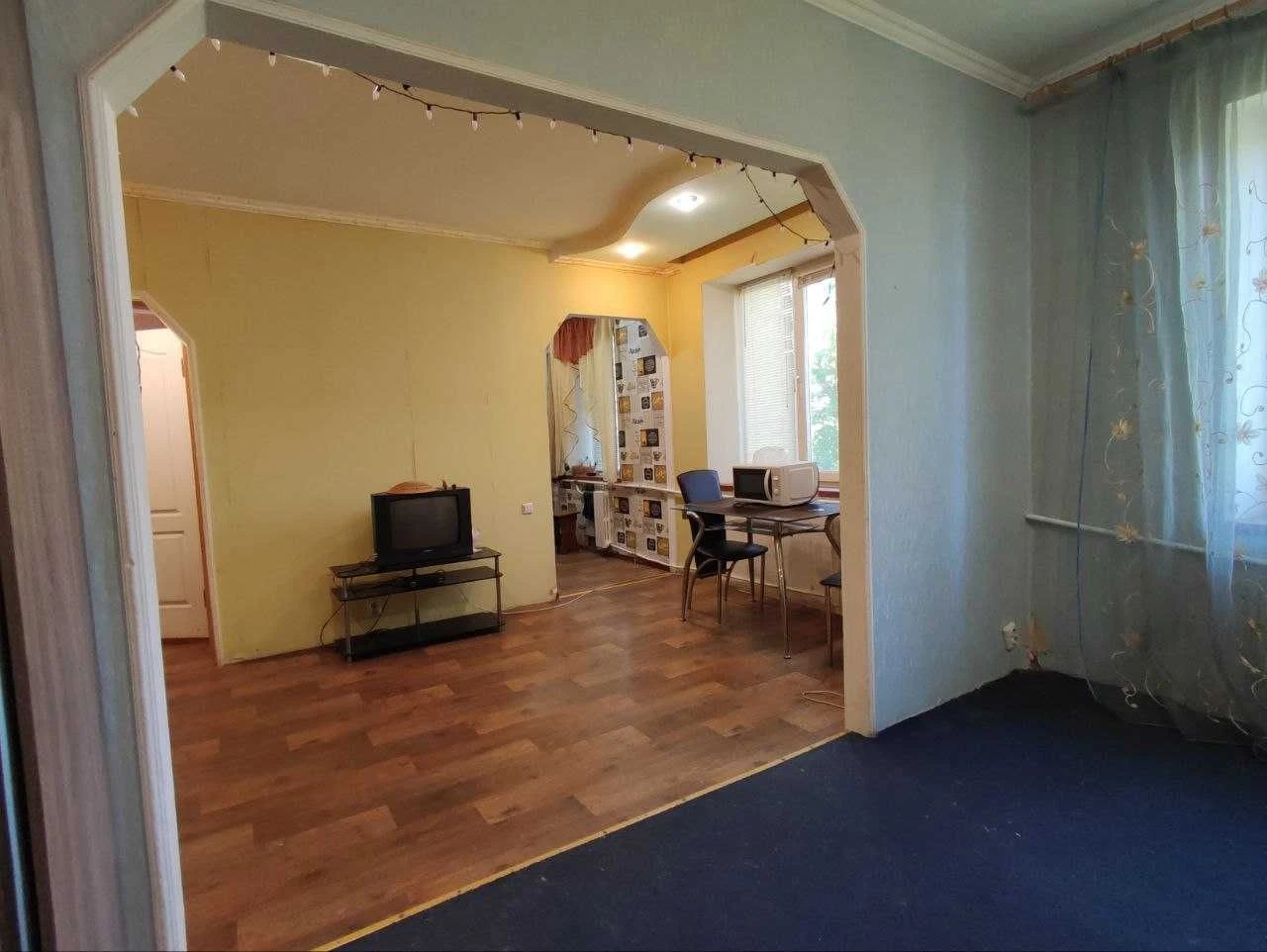 Affordable 1-bedroom Studio Apartment in Central District