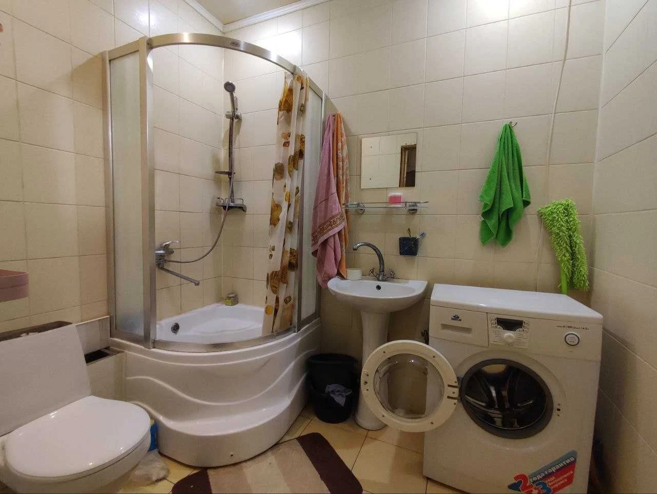 Affordable 1-bedroom Studio Apartment in Central District