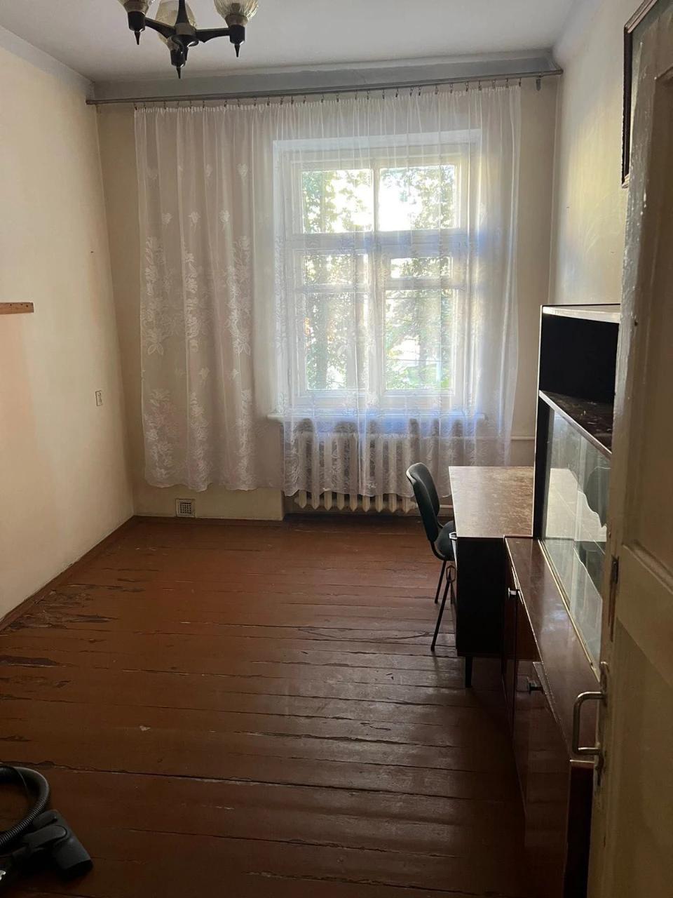 Продажа трехкомнатной квартиры+сарай