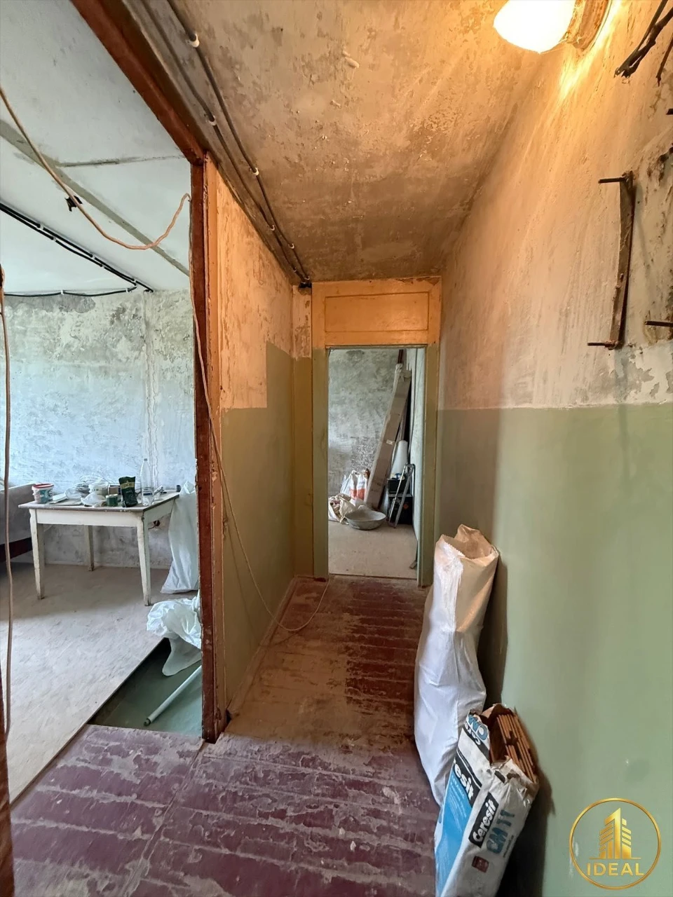 Продається 2-кімнатна квартира на вул. О. Васякіна, біля парку Ювілейний