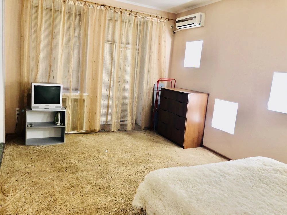 Продается студия в центре, 97 квартал