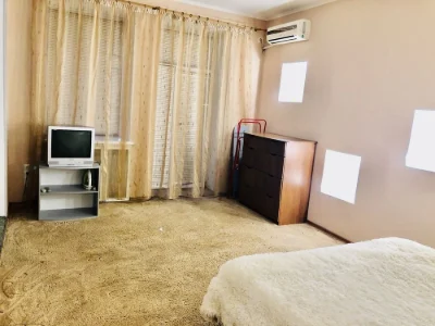Продается студия в центре, 97 квартал