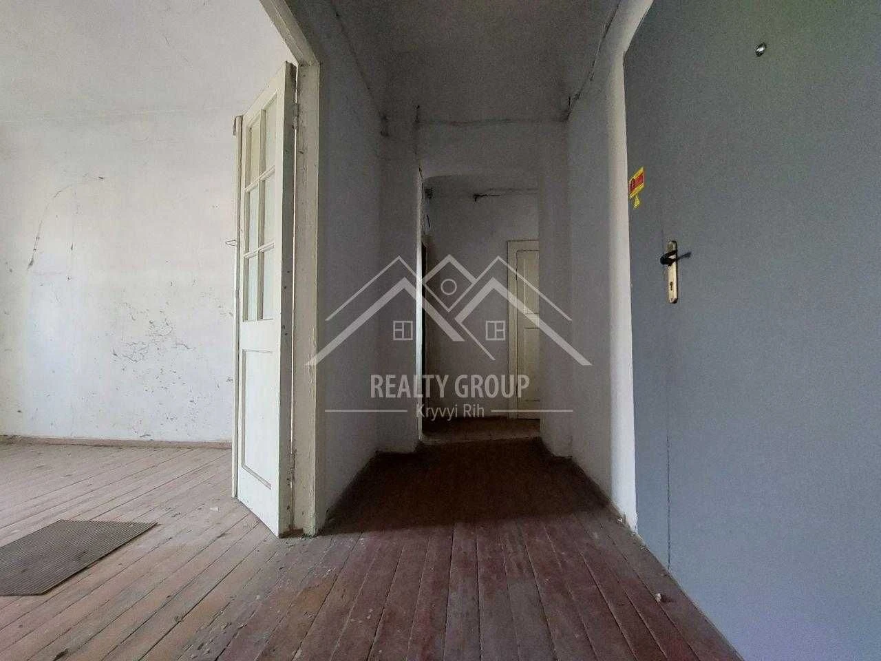 Sale of a 3-room "apartment" in the CDM area on Gdancovets Street
