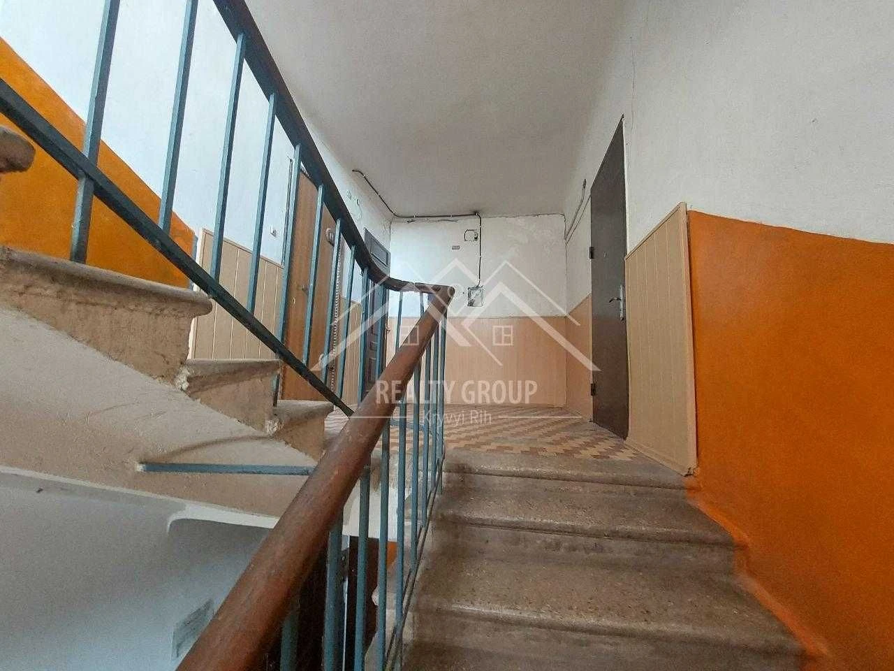 Sale of a 3-room "apartment" in the CDM area on Gdancovets Street