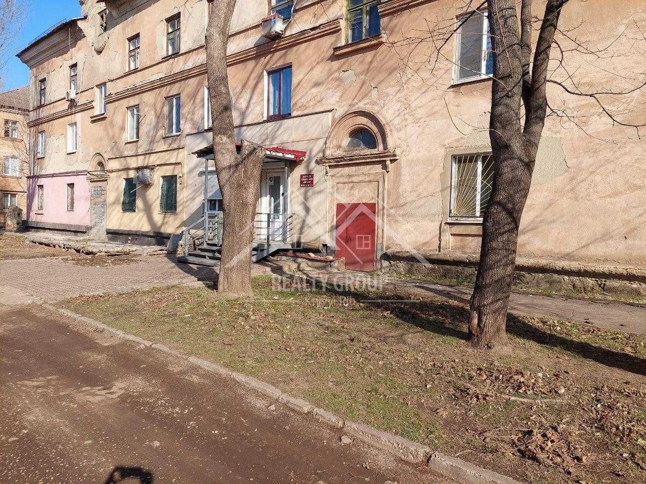 Sale of a 3-room "apartment" in the CDM area on Gdancovets Street