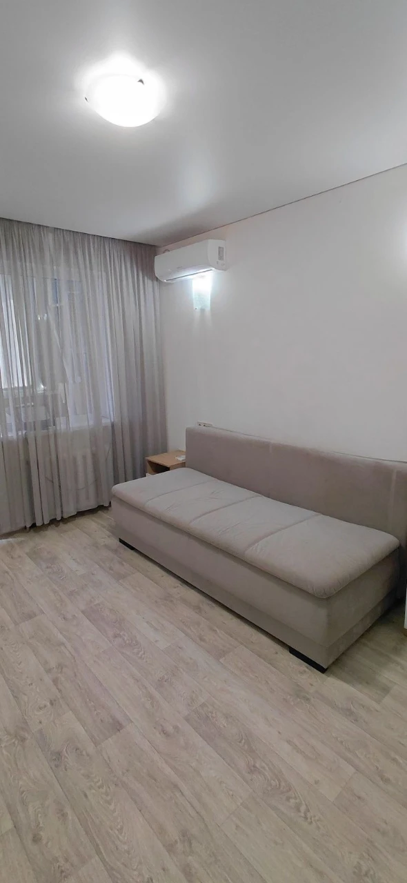 Sale of a 3-room apartment, Ukraine, Spasivska Street (Spaska), 5/5, apartment in OSBB, roof in perfect condition, between panel seams made. Apartment for sale with a modern renovation in 2022. Floor-to-ceiling windows, 2 balconies, pipes, copper wiring (voltage stabilizers), suspended ceiling, vinyl flooring throughout the apartment, bathroom, kitchen with tile, underfloor heating, bathroom, toilet. New owners will remain furniture, appliances (induction hob, oven, refrigerator, washing machine, 100 liter boiler, air conditioner). Documents ready for sale, apartment without debts or problems. Working under the "RECOVERY" program. Apartment for sale in an area with developed infrastructure. Nearby: 2-ATB, shopping complex "Prospect", VARUS, Comfi, market "Yulienska", banks, pharmacies, clinic, 5-hospital, kindergarten, 21-school, playground, park, river, public transport stop in any direction. Additional information about public transport. Viewing at any convenient time for you. Serious buyers only, negotiable price.