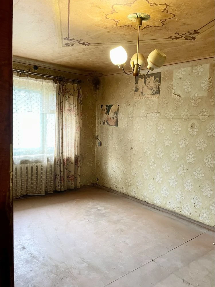 2-room apartment for sale on Ukrainian Street