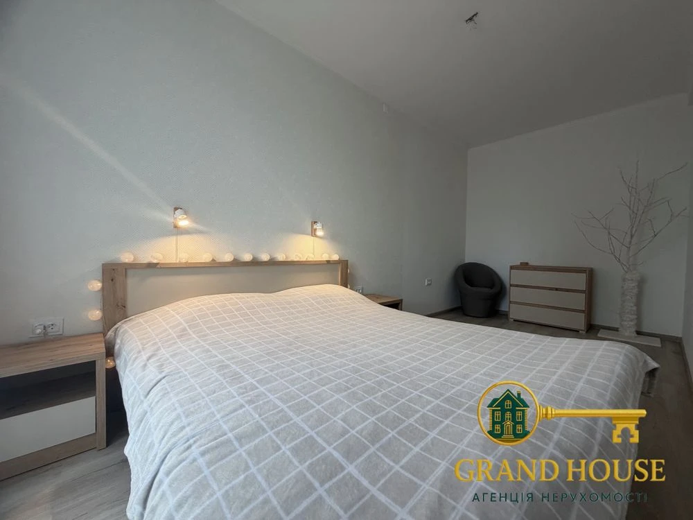 Sale of a luxurious 3-room apartment with autonomous gas heating