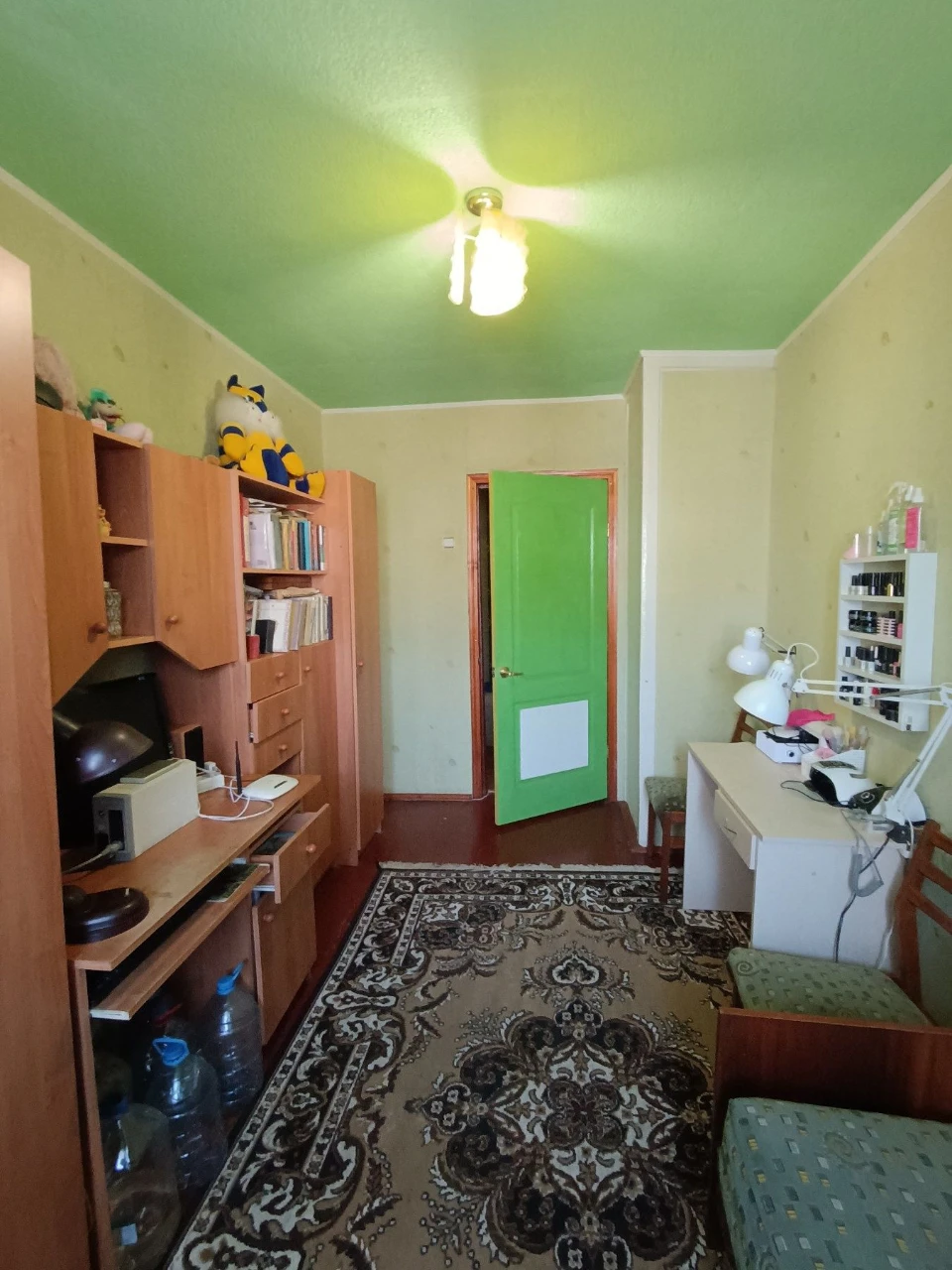 Продам 3 -х комнатную квартиру на Дружбе ул. Мухина 4