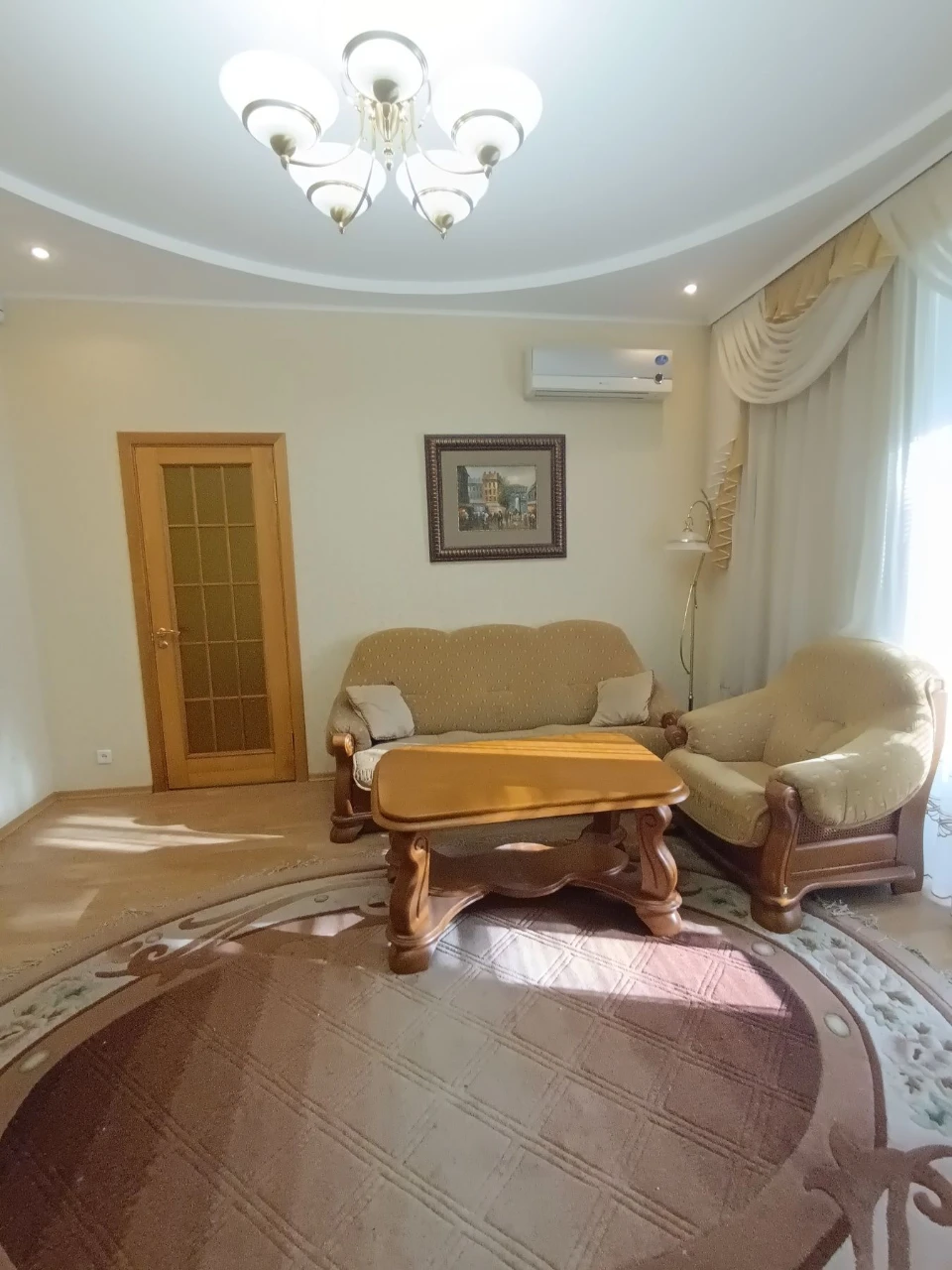 For sale 2-room apartment in the city center with legal autonomous heating 9
