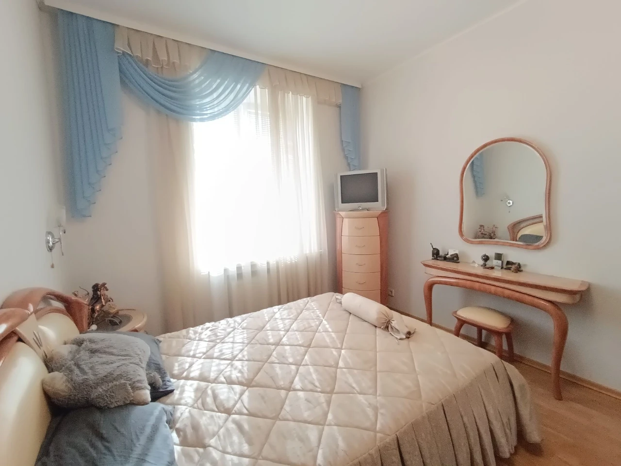 For sale 2-room apartment in the city center with legal autonomous heating 9