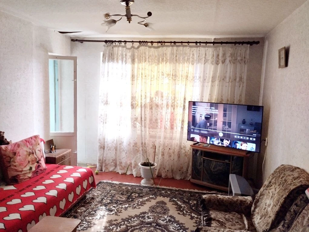 2nd Floor, Evening Boulevard