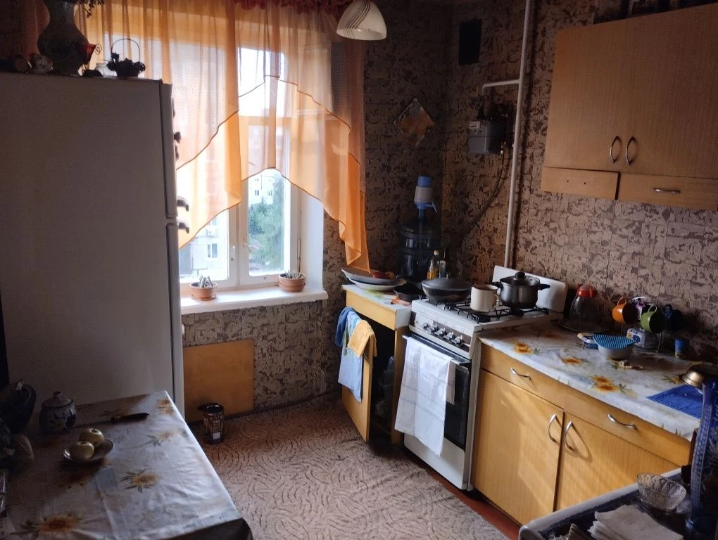 2nd Floor, Evening Boulevard