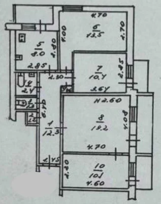State programs 4-room apartment on the 4th floor. B. Fontana.