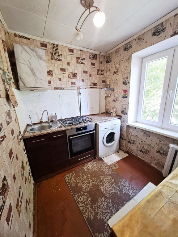 Продається 3-кімнатна квартира, Проспект Університетський