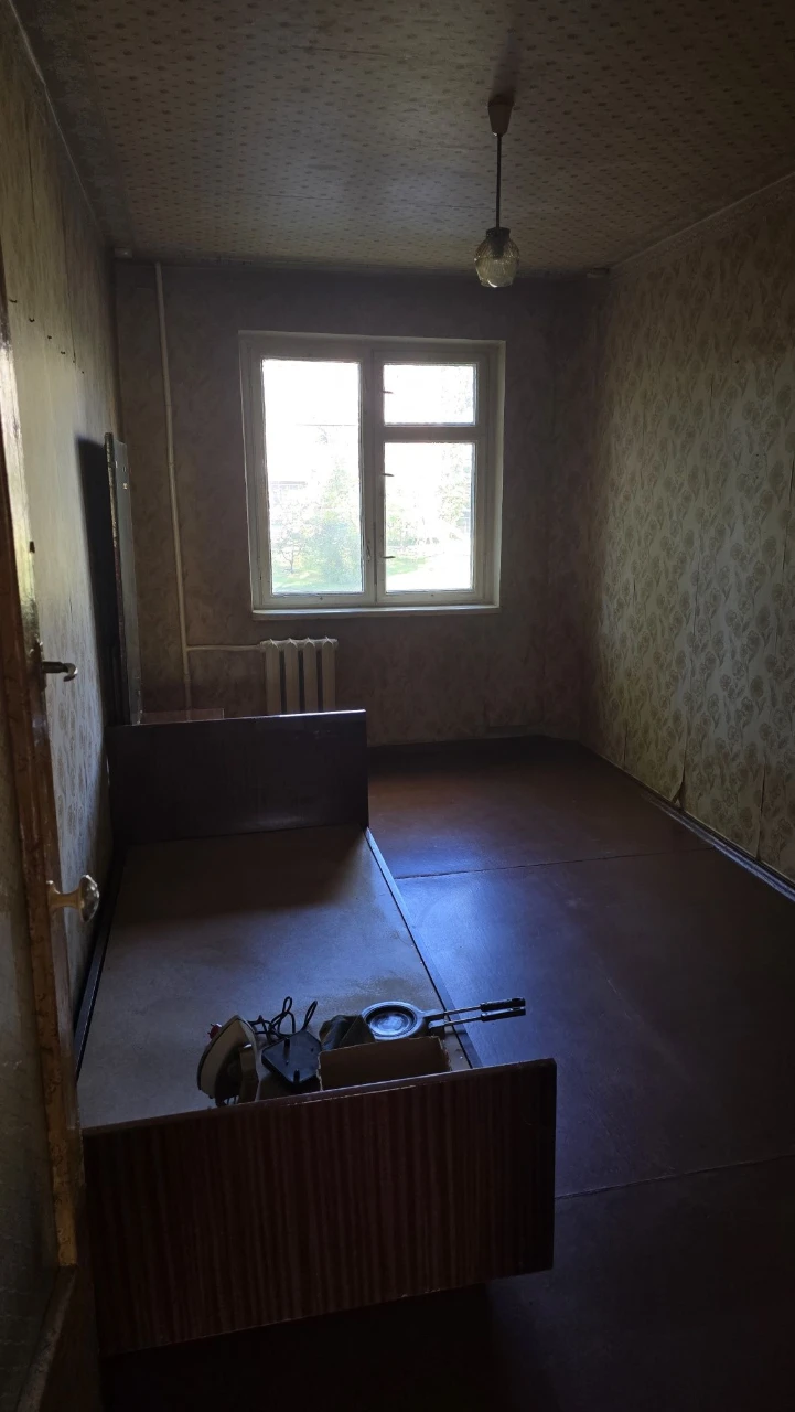 3-bedroom apartment on Artem Plaza