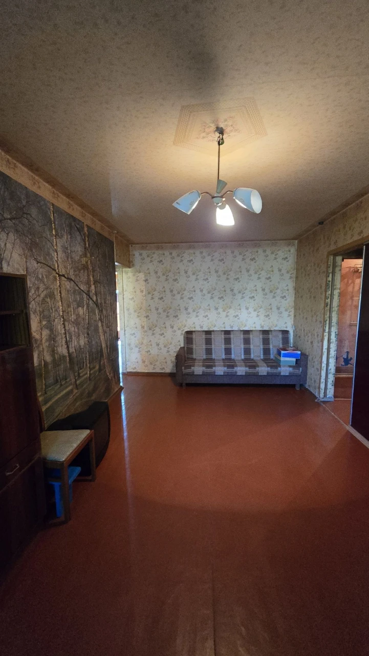 3-bedroom apartment on Artem Plaza