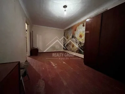 Продажа 1-комнатной квартиры в центре Карачунов