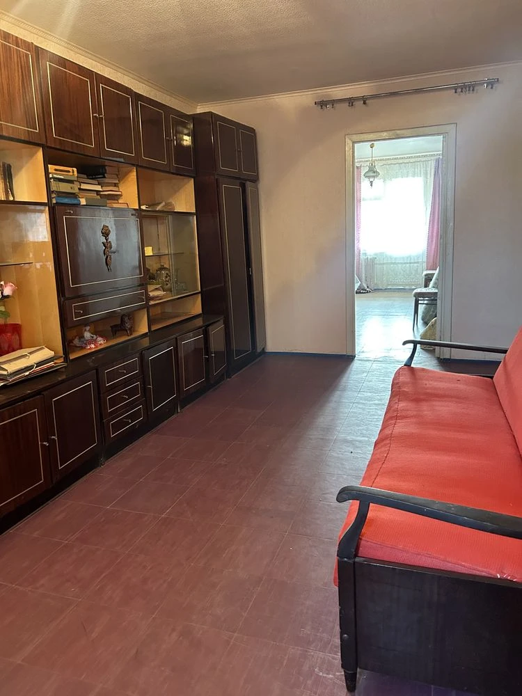 Продаж 3-кімнатної квартири, Вул. Чарівна