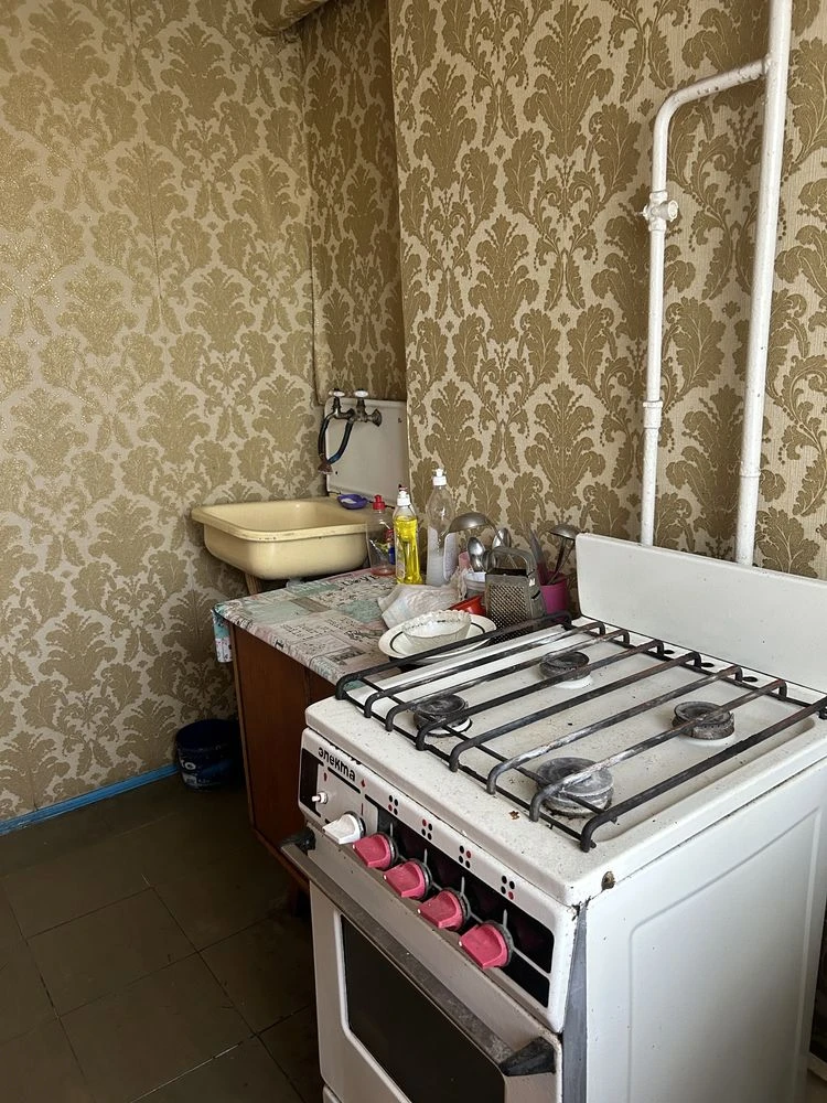 Продаж 3-кімнатної квартири, Вул. Чарівна