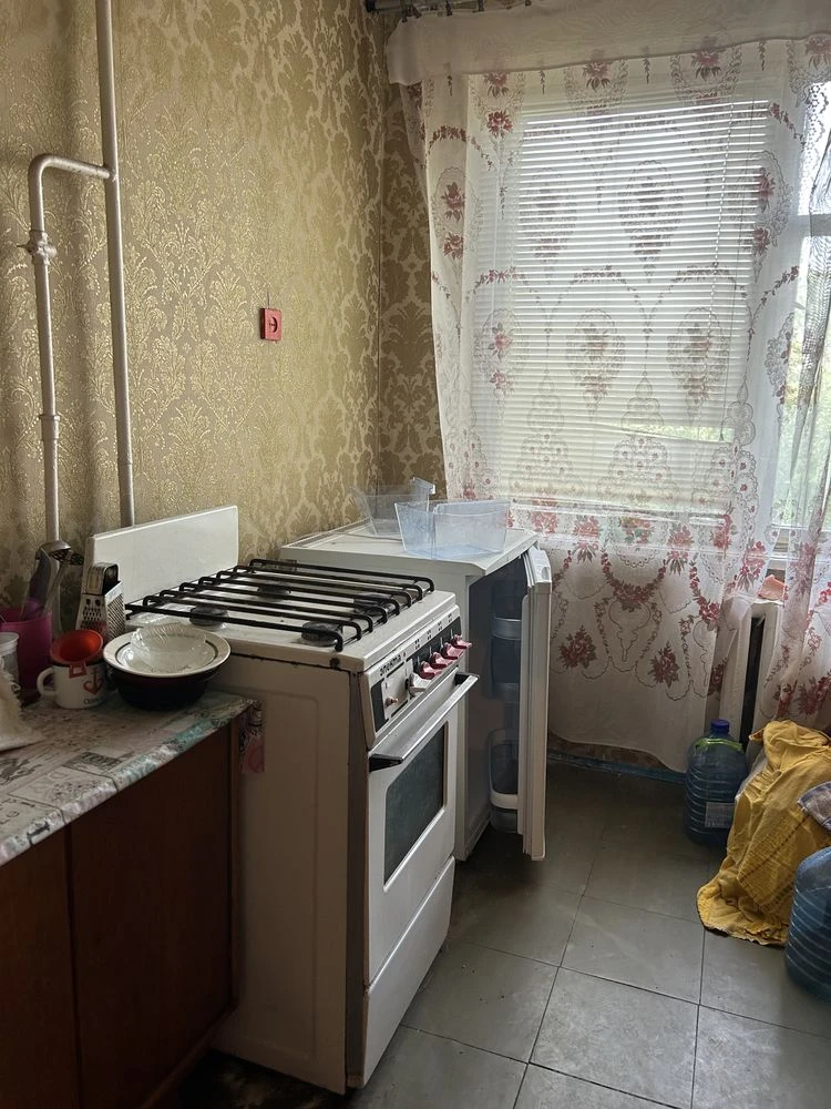 Продаж 3-кімнатної квартири, Вул. Чарівна