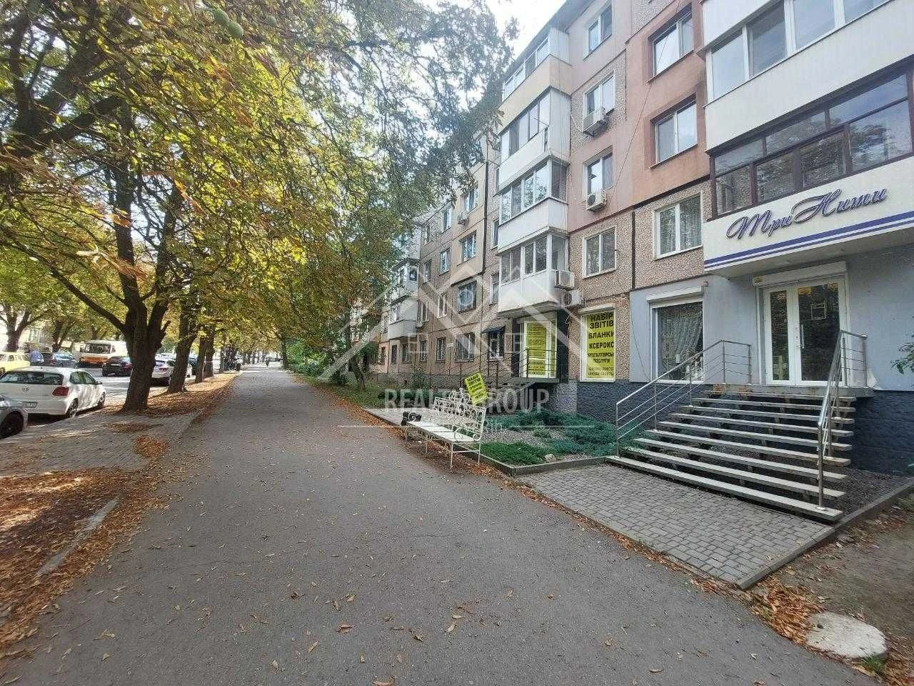 Продается 2-комнатная квартира в центре города рядом с площадью Визволения