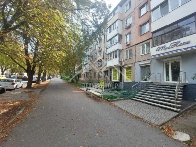 Продается 2-комнатная квартира в центре города рядом с площадью Визволения