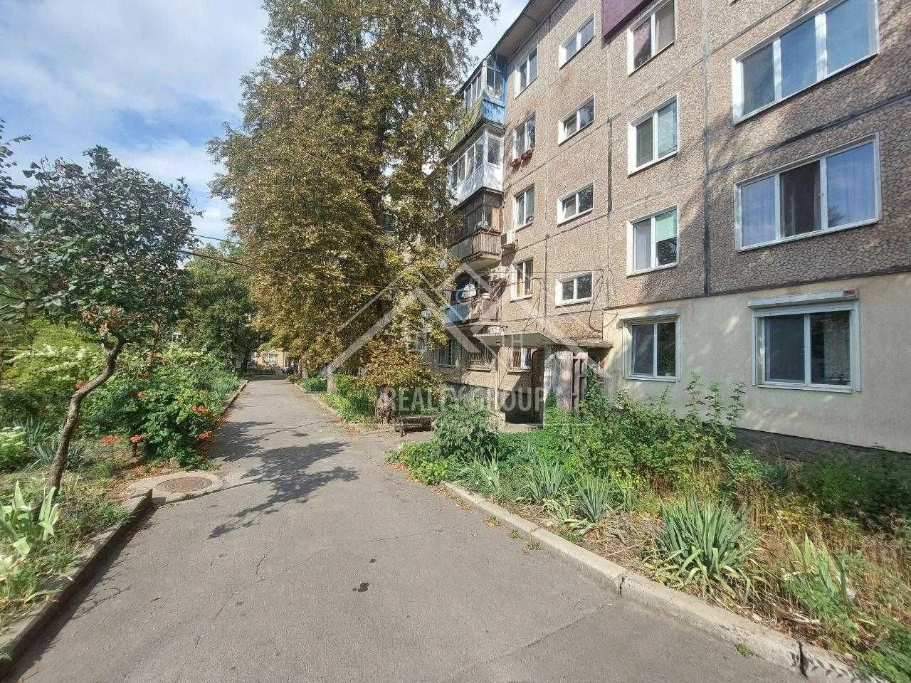 Продается 2-комнатная квартира в центре города рядом с площадью Визволения