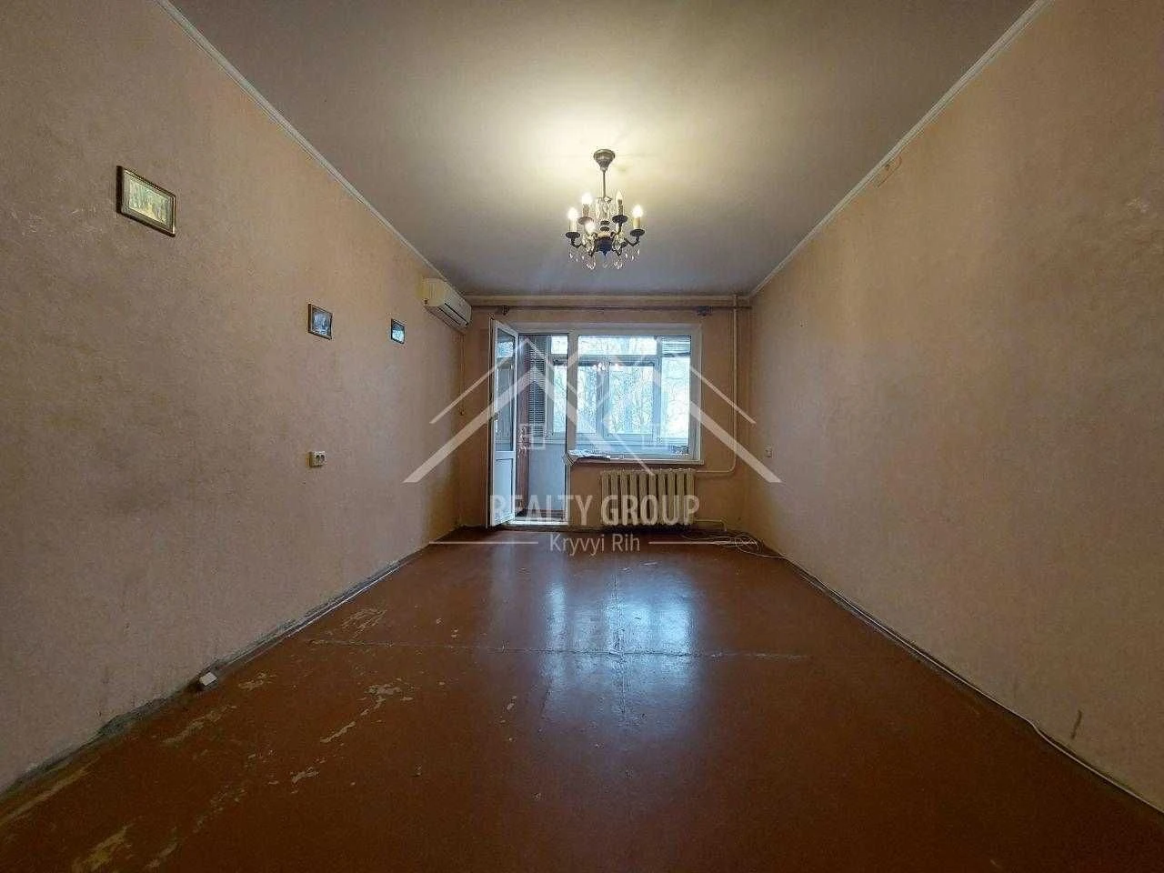 Продается 2-комнатная квартира в центре города рядом с площадью Визволения
