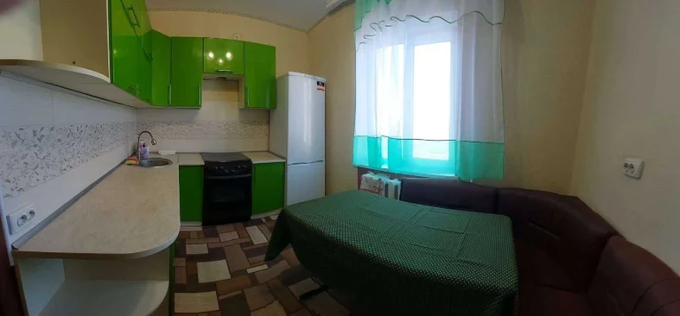 Продається 1 квартира 42 квадратных метра Східний 1