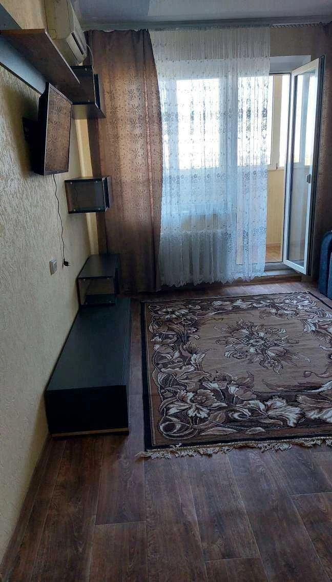 Продається 1 квартира 42 квадратных метра Східний 1