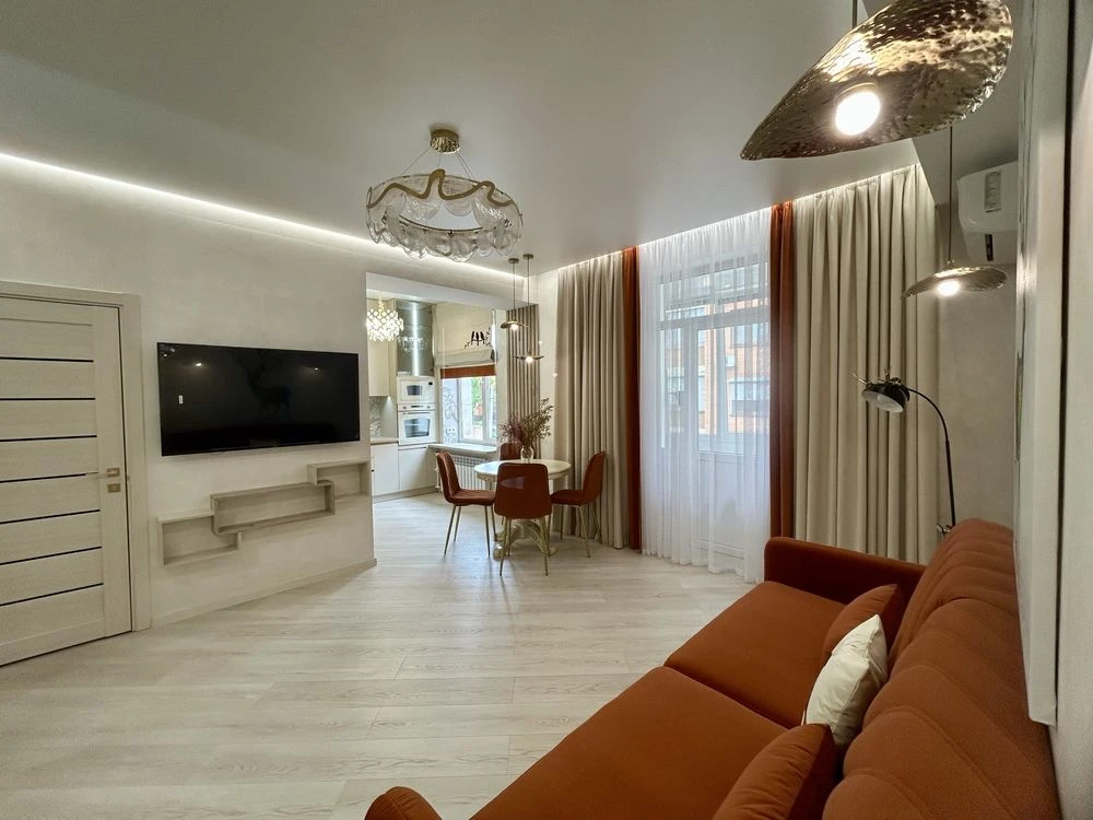 For Sale: Luxurious 2-room apartment in the heart of Kryvyi Rih