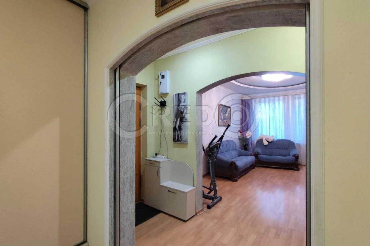 Sale of a large 3-room apartment with "autonomous heating". Pokrovsk