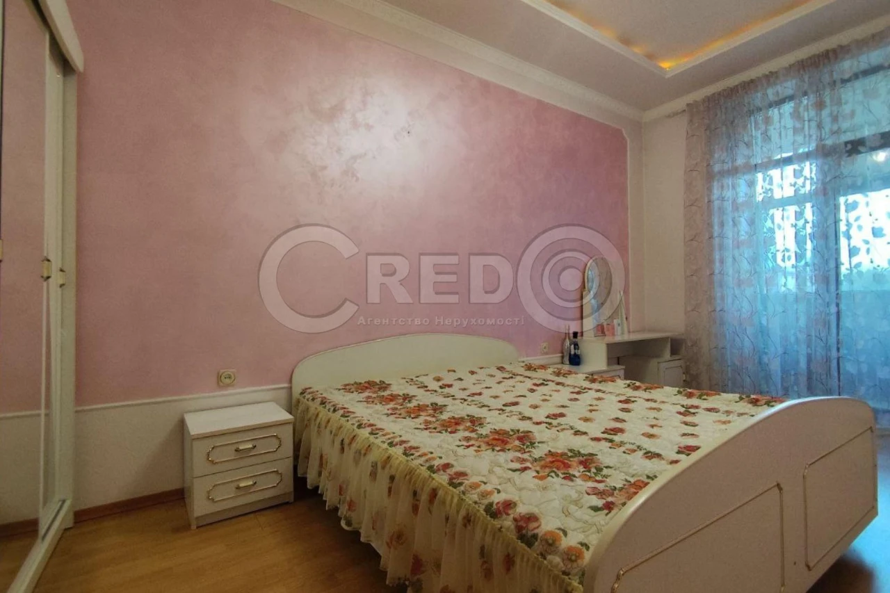Sale of a large 3-room apartment with "autonomous heating". Pokrovsk