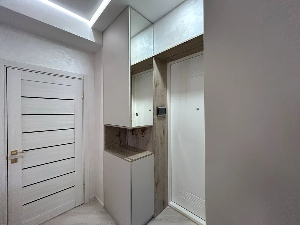For Sale: Luxurious 2-room apartment in the heart of Kryvyi Rih
